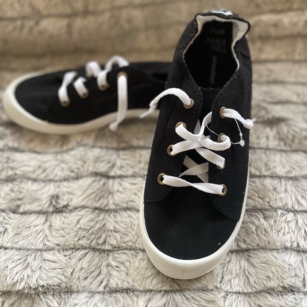 TIME and TRU Black Sneakers